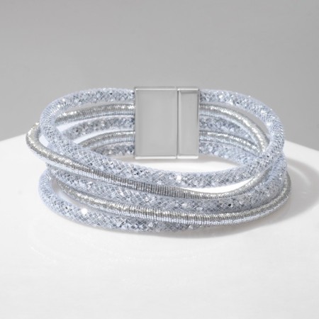 Bracelet "on the magnet" with rhinestones, the color is gray in silver, 20 cm-3