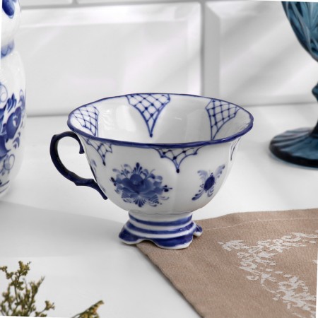 Cup "Flowers", Aut. Fedorovskaya, H-7CM, V-200ML-1