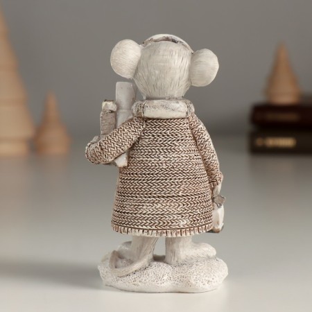 Polystone souvenir "White mouse with purchases in the hands" 5.5x4x10 cm-2