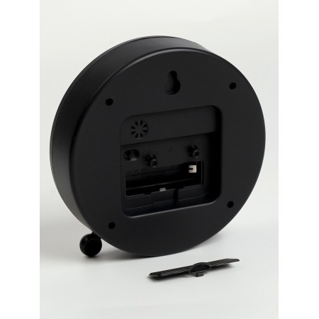 Watch a alarm clock, on batteries, 13.5 x 4.5 x 14 cm, dial 13.5 x 11.6 cm-3