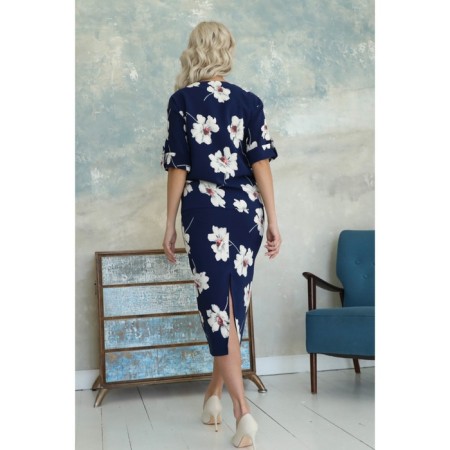 Female suit, size 42-8