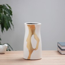 VAZA Ceramics Table 