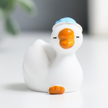 Souvenir Polystone "Betray of the White Goose" MIX 4x2.5x3 cm-2
