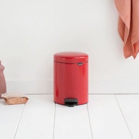 Brabantia Newcon bucket, plastic inner bucket, with a pedal, flame red color, 5 liters-4