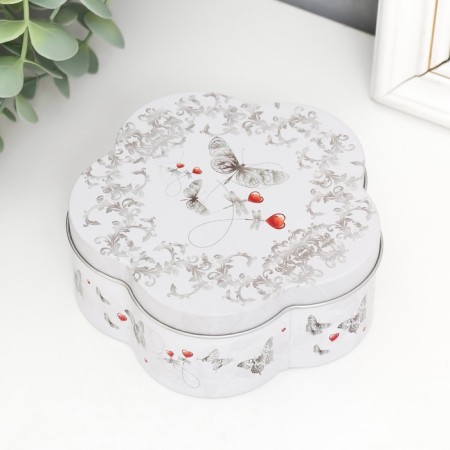 Casket "Butterfly with hearts" 12x12.5x5 cm