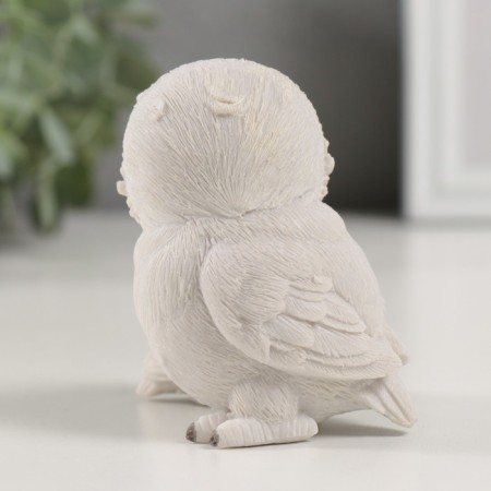 Polystone souvenir "White Owl with a hodger" 8x6x8.5 cm-2