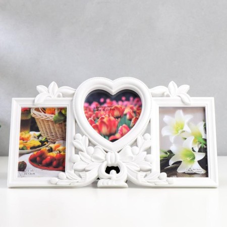 Photo frame Plastic in 3 photos 9x13, 10x10 cm "Balt and berries" white 17.5x32 cm