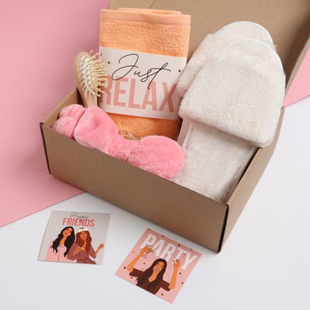 Gift set of Ethel "Home Party": a towel and accessories
