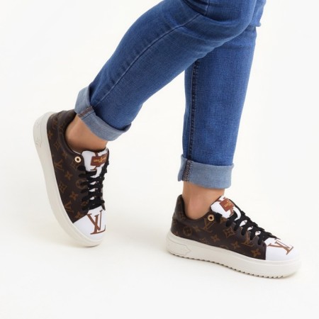 Women's sneakers, dark brown color, size 38