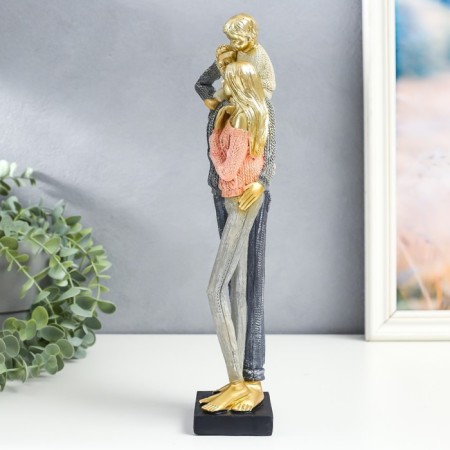 Souvenir Polystone "Family - dad, mom and child, in sweaters" 13x6x32.5 cm-3