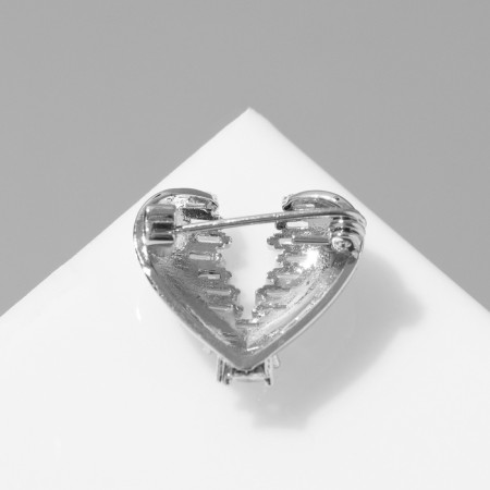 Brooch "Heart", white color in silver-2