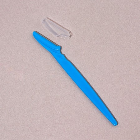 Razor for eyebrow correction, with a protective cover, 15 cm, mix color-2
