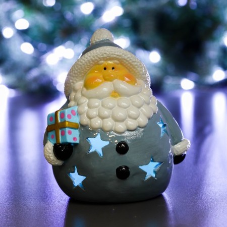 Figure with backlight "Santa Claus with a gift" 11x14x17cm