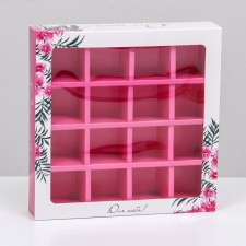 Box for 16 sweets 