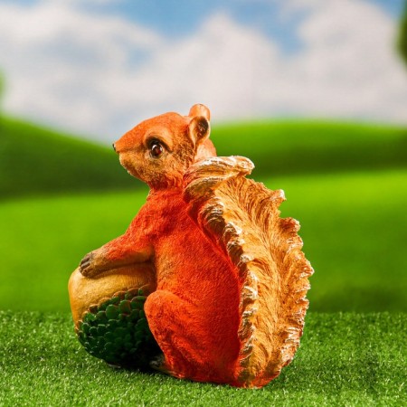 Garden figure "Squirrel with a feeder" 24x22cm-3