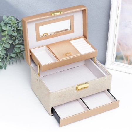 Casket to the leatherette to decorations the chest "Small squares. Gold" 13x16.5x23 cm-2
