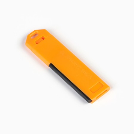 Whistle for survival with fire, high -frequency, orange, 8 cm-1