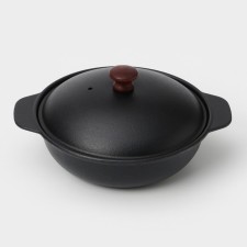 Cast iron fried, 2 l, d = 24 cm, cast -iron cover, black color