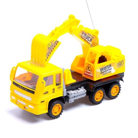 Radio -controlled “Excavator” truck, works from batteries-7