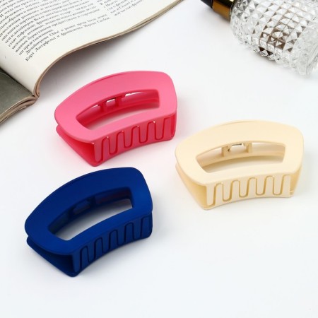 Hair crab "Leon" Geometry Classic matte, 9 cm, mix-3