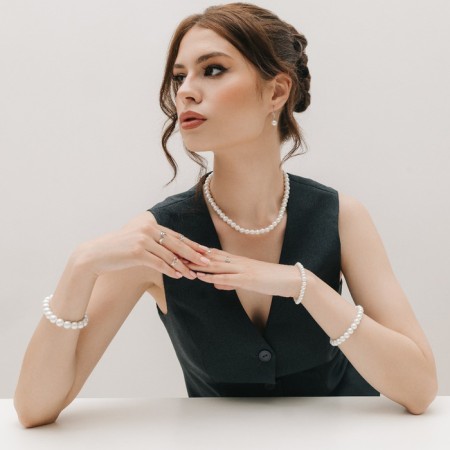 Set 3 objects: earrings, beads, bracelet, white color, 45 cm-3