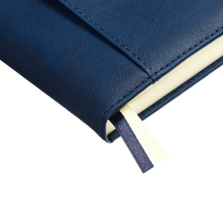The diary is low, A5 160 sheets, leatherette, DEVENTE. Klint, a solid cover with foam rubber, pocket, lies, block 70, blue-3