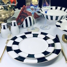 A set of plates Lenardi 