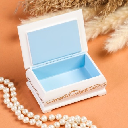 Casket "Bouquet of flowers in a vase", white, 6 × 9 cm, lacquer miniature-1