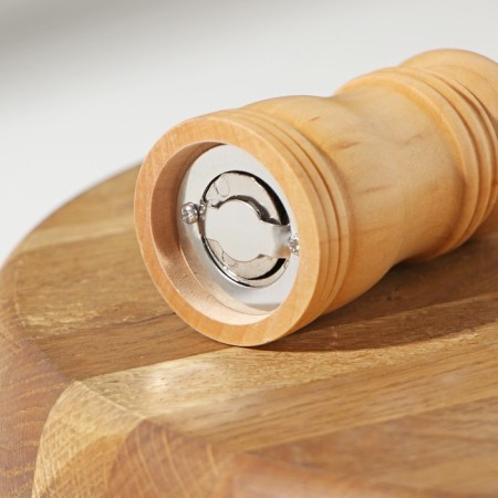 Mill for spices of the share, 10.5 × 4.5 cm, metallic mechanism, color light wood-4