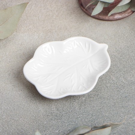 Porcelain caviar on the legs Magistro "Liszt", 10 × 8.5 cm, white color