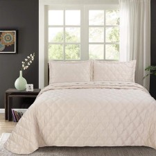 A set with a bedspread 