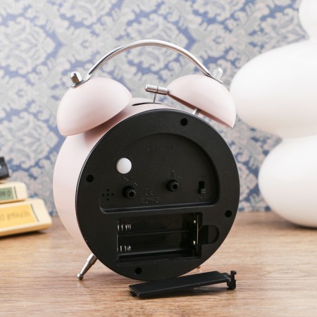 The alarm clock "Quilly", with backlight, smooth move, 16 x 11 cm, pink-1