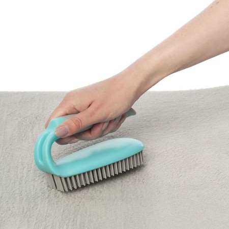 Brush-a-cut with rubberized bristles, 14.5x7x9 cm-2