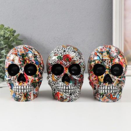 Souvenir Polystone "Skull Color" mix 9x11x13 cm