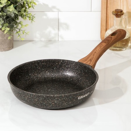 Granit Ultra Original pan, d = 22 cm, plastic handle, anti-stick coating, dark brown color