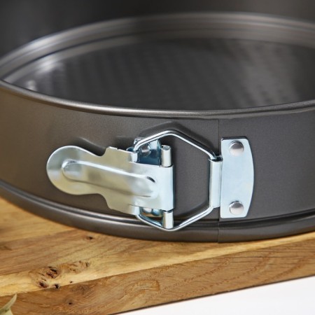 A set of baking forms “Elin. Circle ”, 3 subjects: D = 22/24/26 cm, removable bottom, anti -stick coating, black color-4