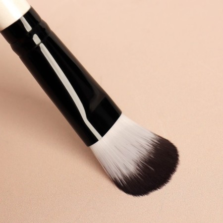 A set of makeup brushes "stripes", 8 objects, a lightning cover, white/black color-4