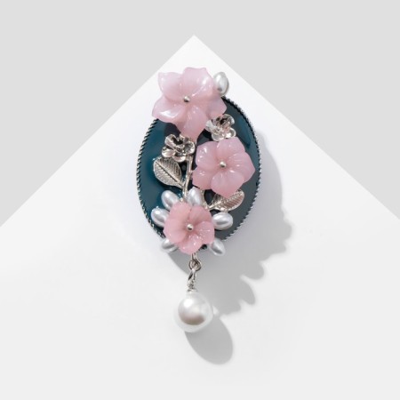 Brooch "Flowers" Kame, colored in silver