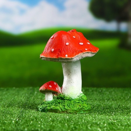 Garden figure "Mushrooms of fly agaric" 17cm