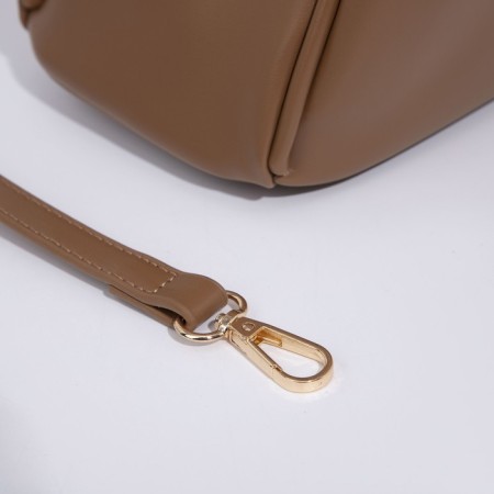 Bag Women's Tout with zipper, brown color-4