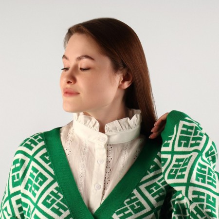 Collar false stand, openwork, neck diameter = 46 cm, 33 × 25.5 cm, ivory color