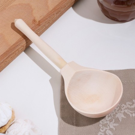 Spoon wooden, half -bastard, without painting