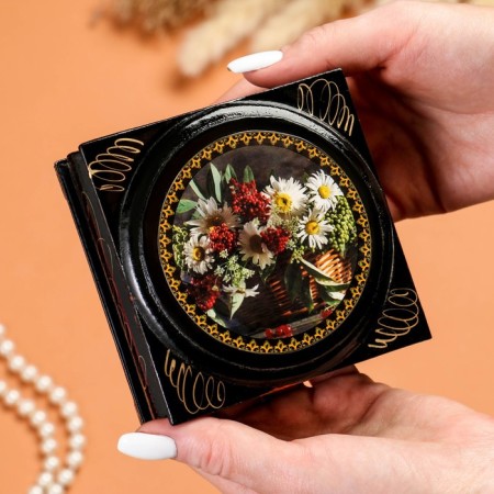 Casket "Flowers" with a lining, 10 × 10 cm, lacquer miniature-2