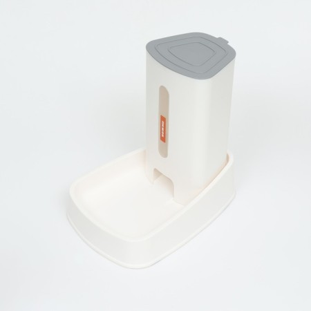 Auto feeder with a beveled bowl, non -slip legs 3.8 liters, white-2