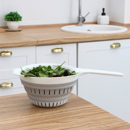 A folding colander with a flex handle, 1.3 l, 35.5 × 19 × 10.7 cm, smoky color-1
