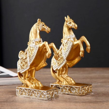 Souvenir Polystone "Golden Horse on the Highs" MIX 12.5x8.3x3.8 cm-5