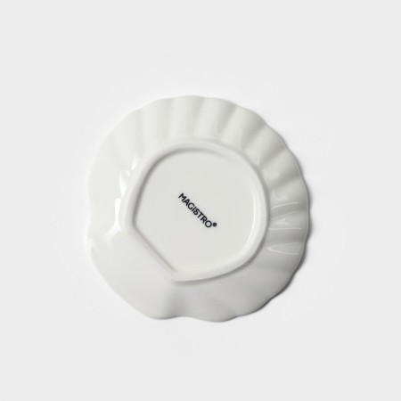 Porcelain dish Magistro "shell", d = 10 cm, white color-4