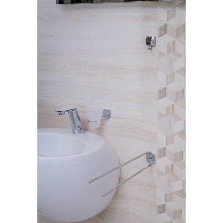 The hook is a single nice010-2