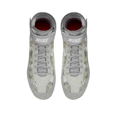 Bitches Nike Speedsweep VII GS 366684 003, size 6 US-3