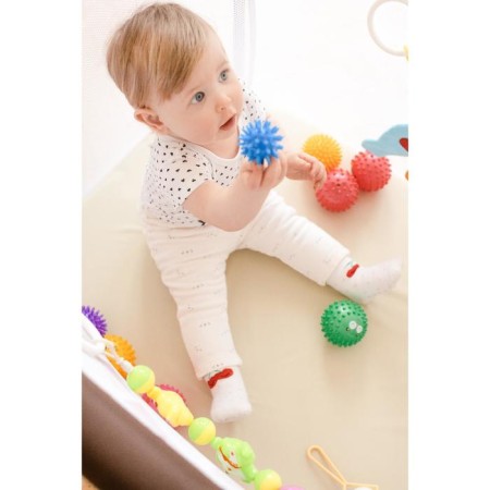 A set of developing massage balls "Hedgehogs", 4 pcs, d = 5.6.7.8 cm, crumb I-6